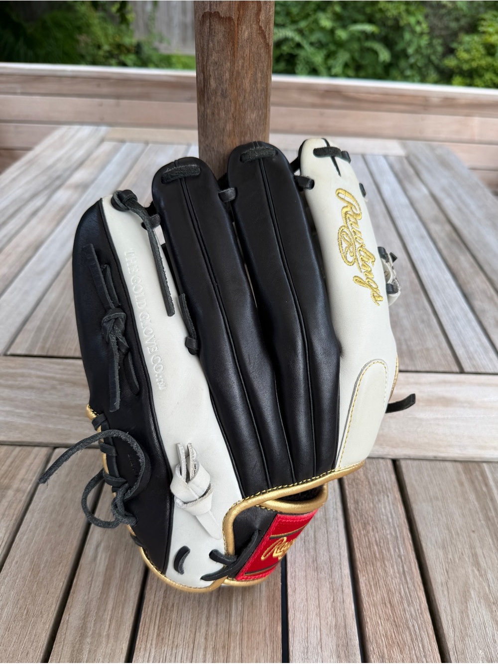 Rawlings Black White Glove 12.25 Like New
